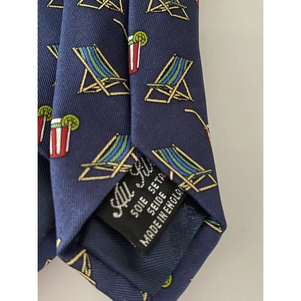 Aquascutum 100% Silk Tie Navy Blue Made in England Cool Beach Theme Vintage 3.75